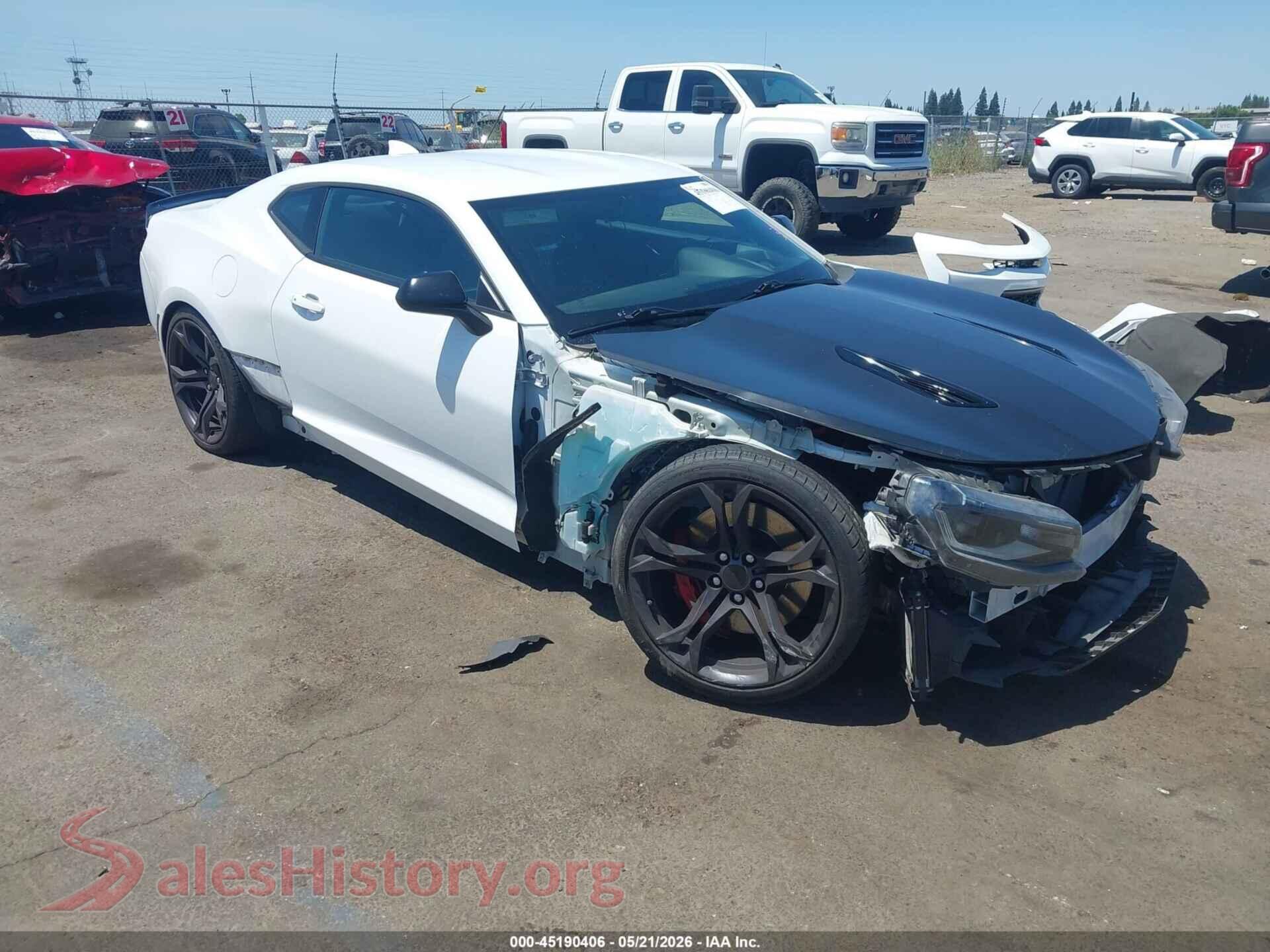 1G1FE1R72J0118742 2018 CHEVROLET CAMARO