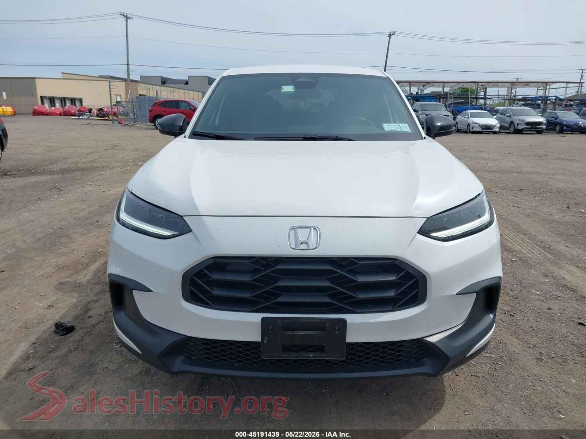 2026 HONDA HR-V VIN 3CZRZ2H59TM703780, damage close-up