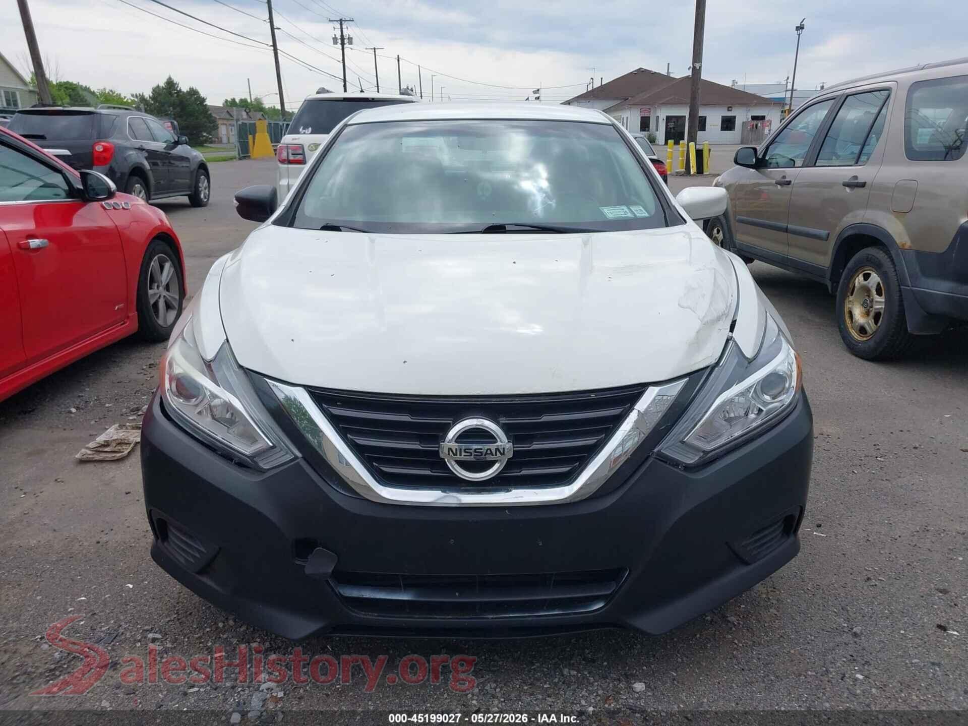 2018 NISSAN ALTIMA VIN 1N4AL3AP3JC161540, damage close-up