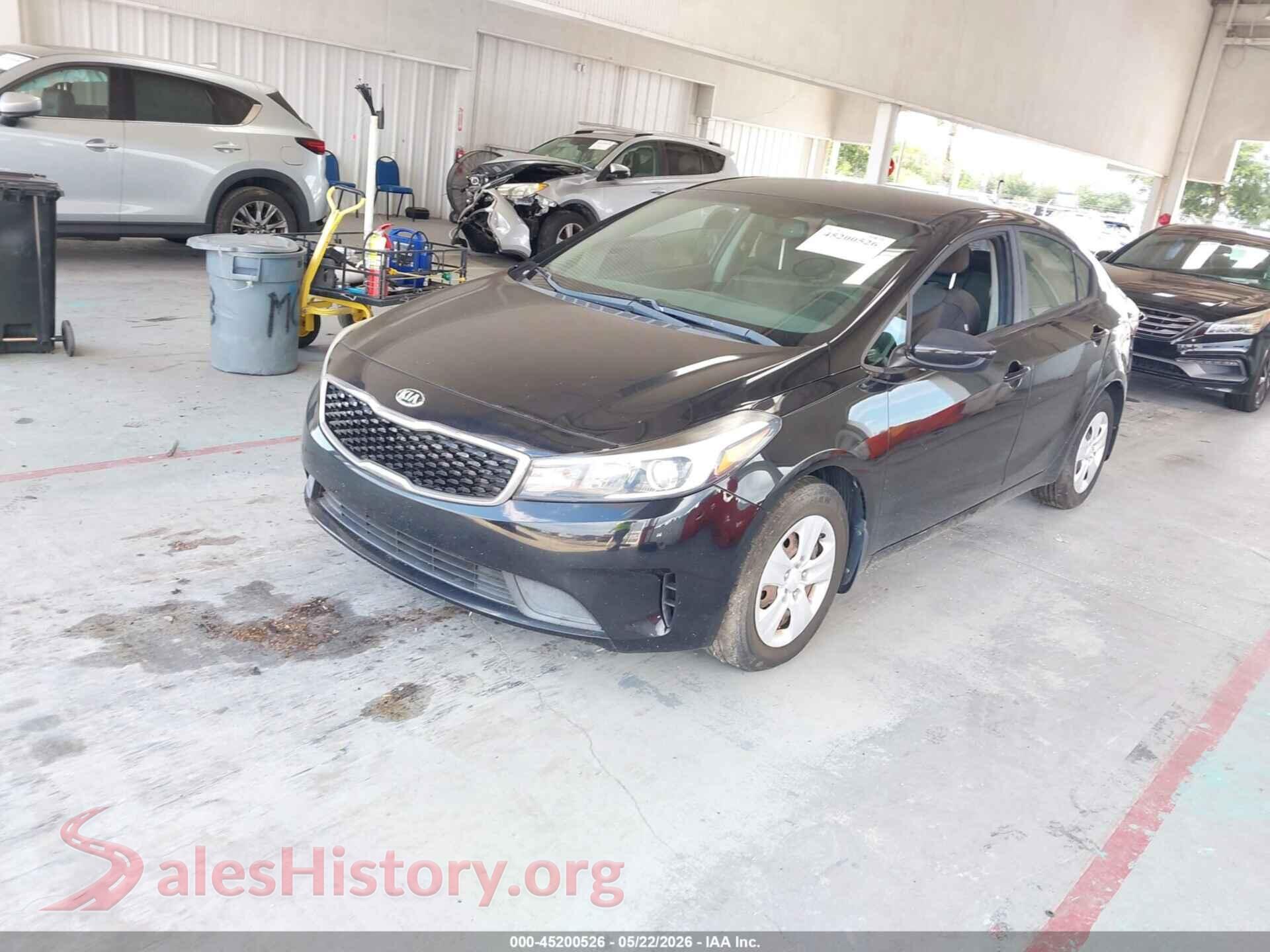 2017 KIA FORTE VIN 3KPFK4A75HE048569, front view