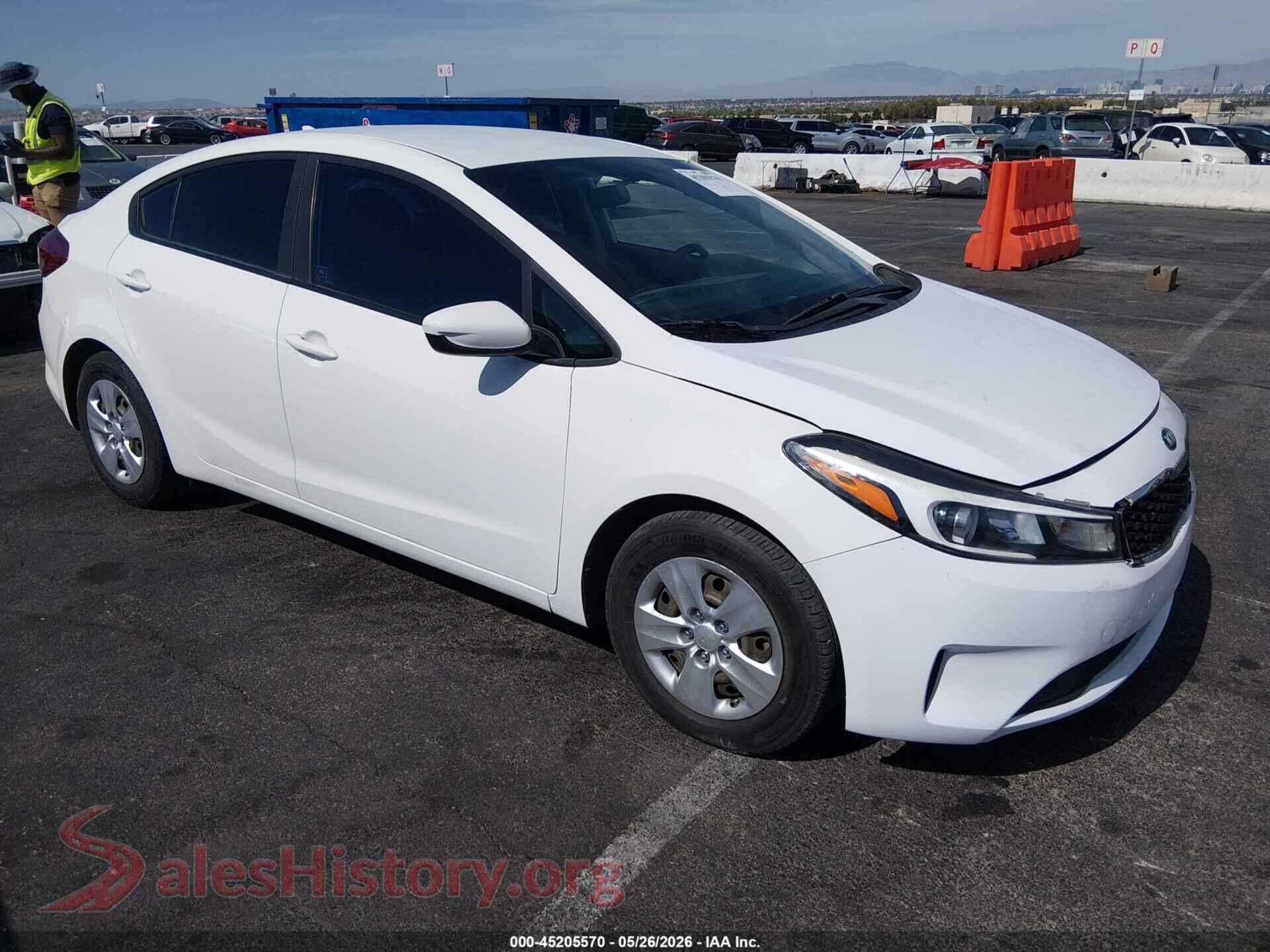 3KPFK4A73JE184916 2018 KIA FORTE