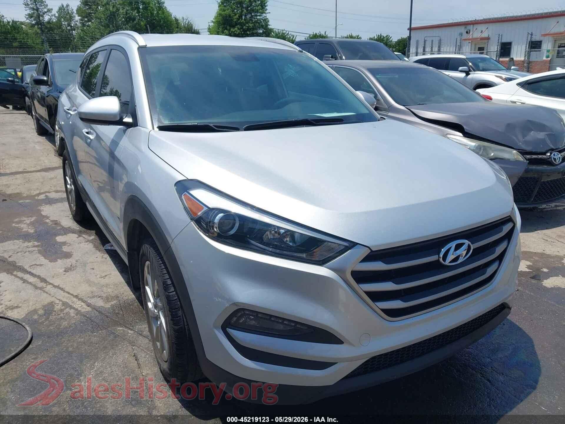 KM8J33A46HU455983 2017 HYUNDAI TUCSON