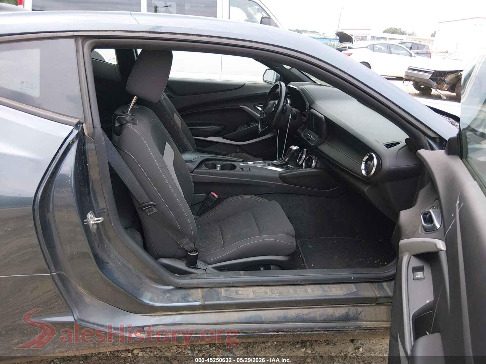 2019 CHEVROLET CAMARO VIN 1G1FB1RXXK0117784, rear view
