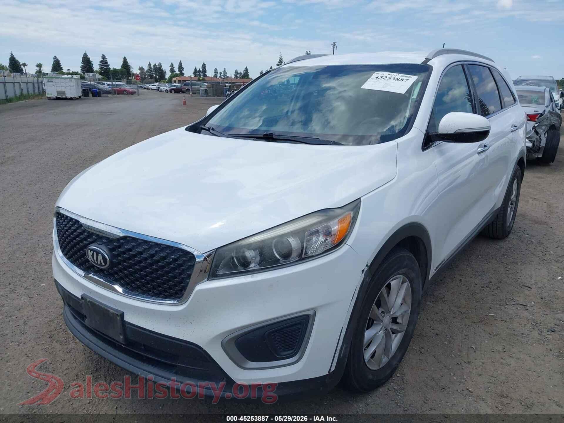 2017 KIA SORENTO VIN 5XYPGDA59HG195405, front view