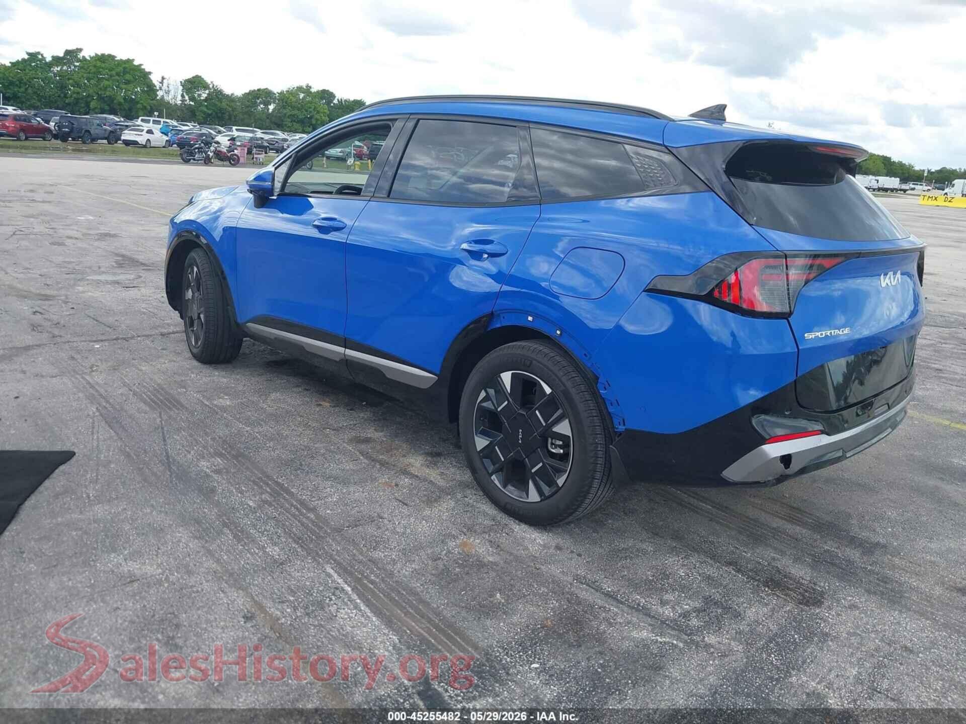 2026 KIA SPORTAGE VIN 5XYK53DF3TG382078, driver side view