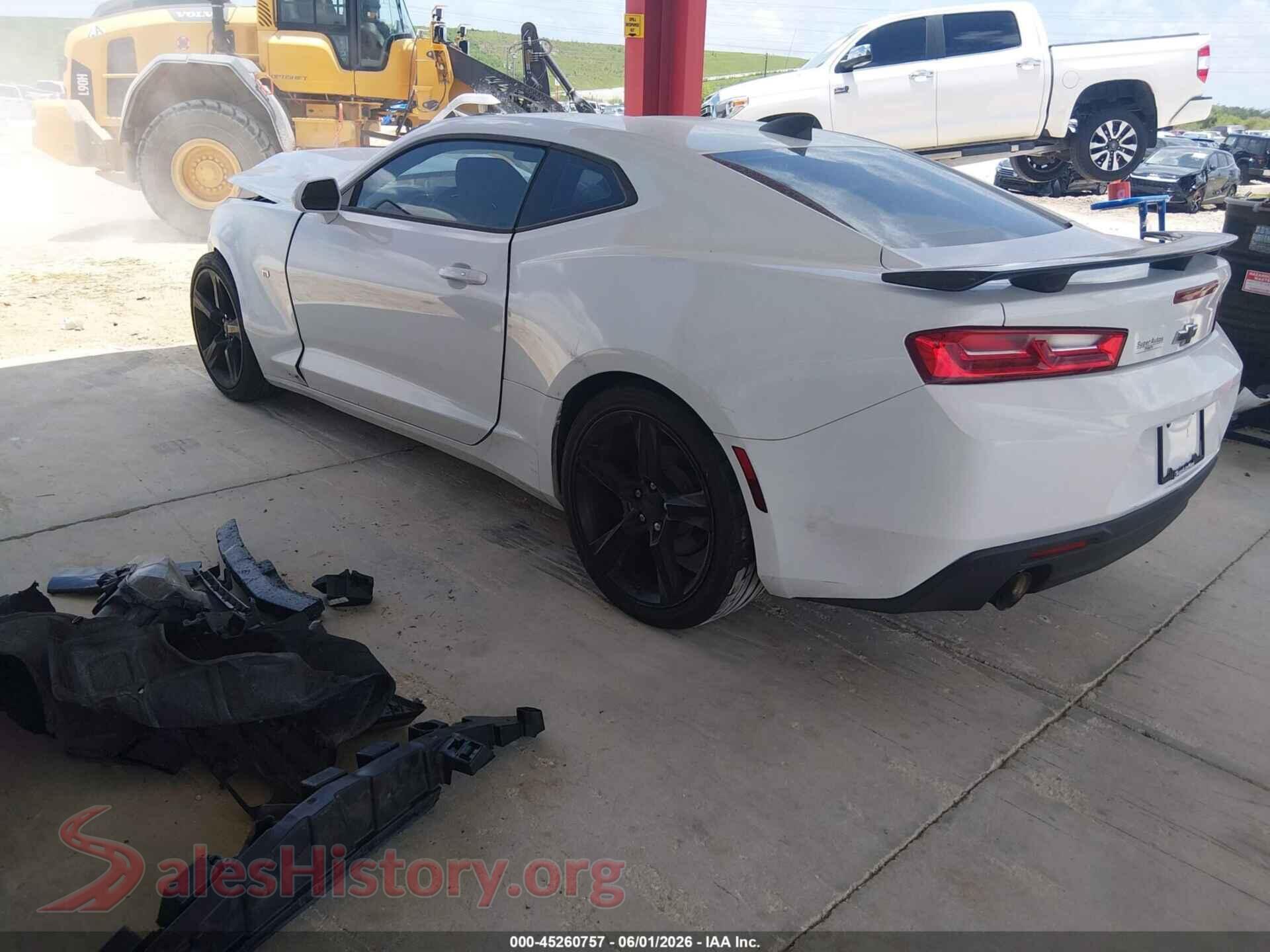 2018 CHEVROLET CAMARO VIN 1G1FB1RX4J0185920, driver side view