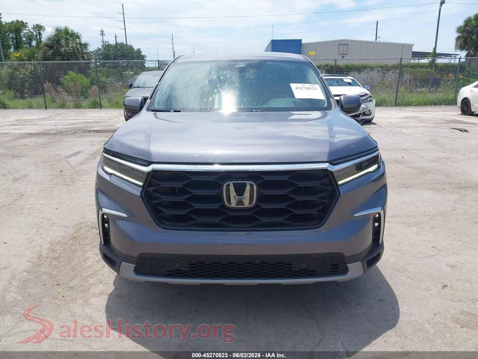 2024 HONDA PILOT VIN 5FNYG1H40RB008819, damage close-up