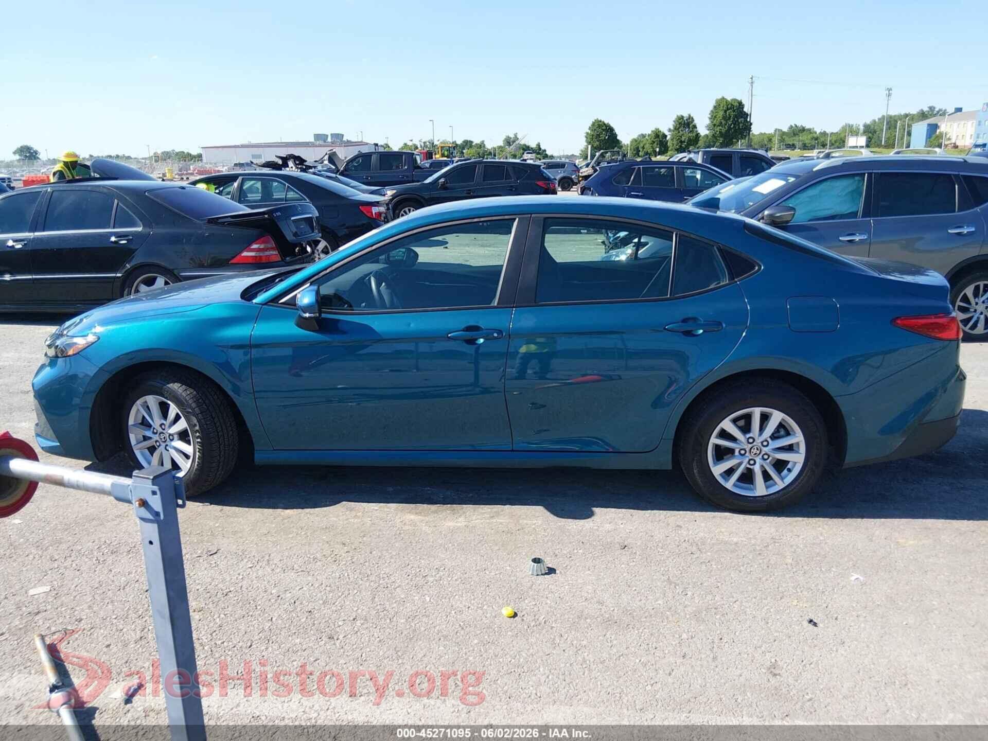 2025 TOYOTA CAMRY VIN 4T1DAACK7SU505218, auction photo 14