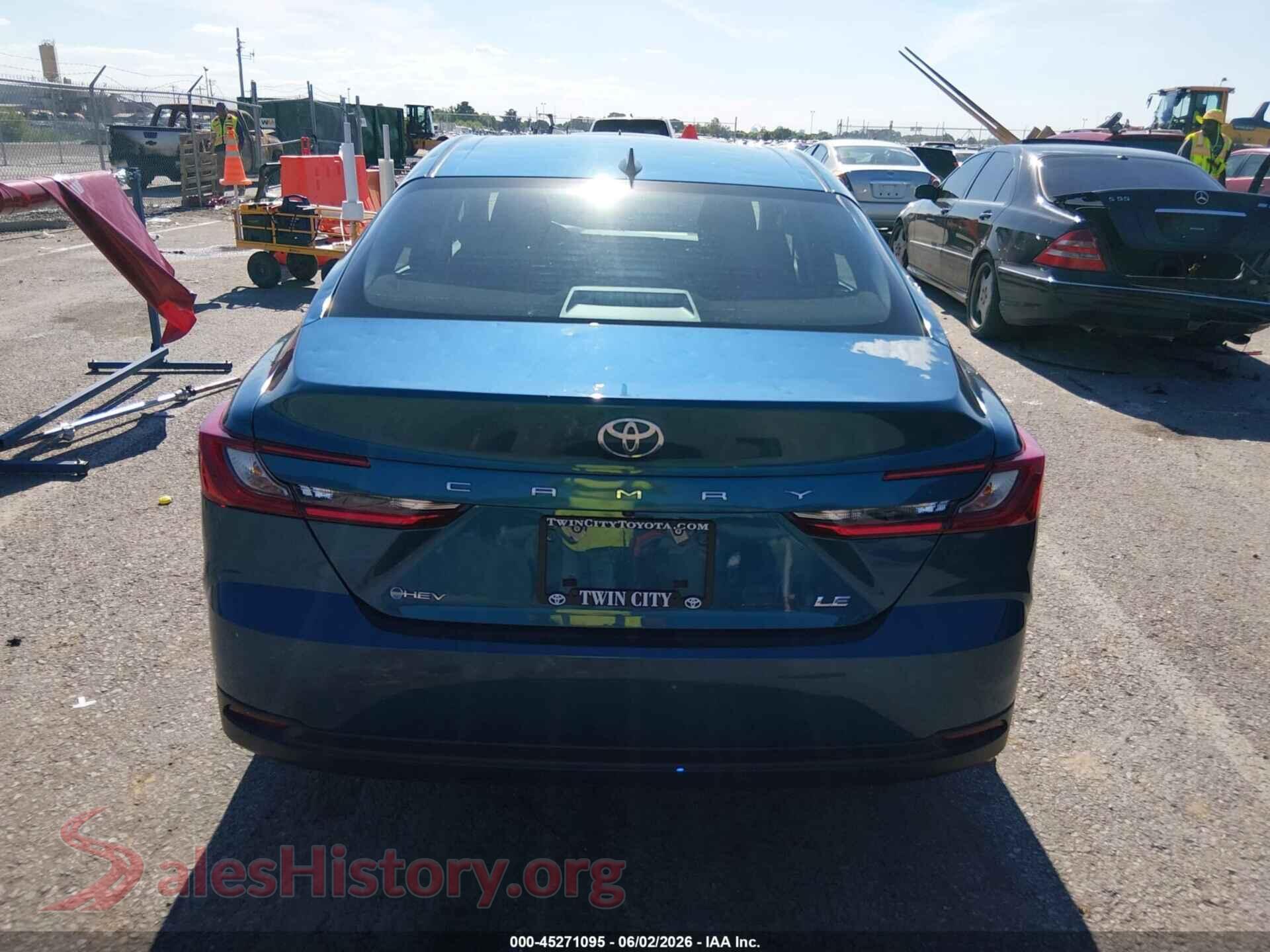 2025 TOYOTA CAMRY VIN 4T1DAACK7SU505218, auction photo 16