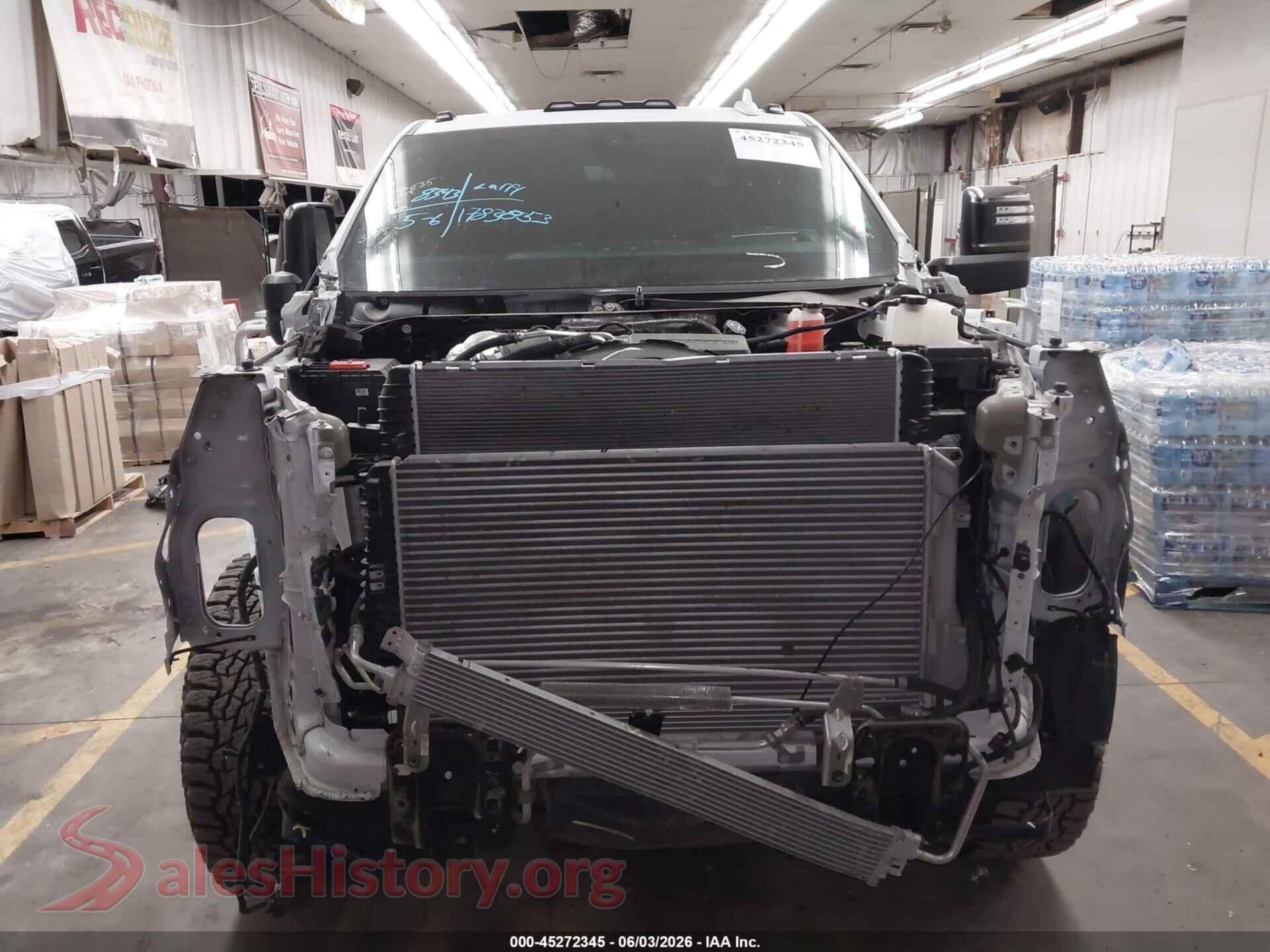 2022 CHEVROLET SILVERADO 2500HD VIN 2GC4YPEY9N1243805, damage close-up