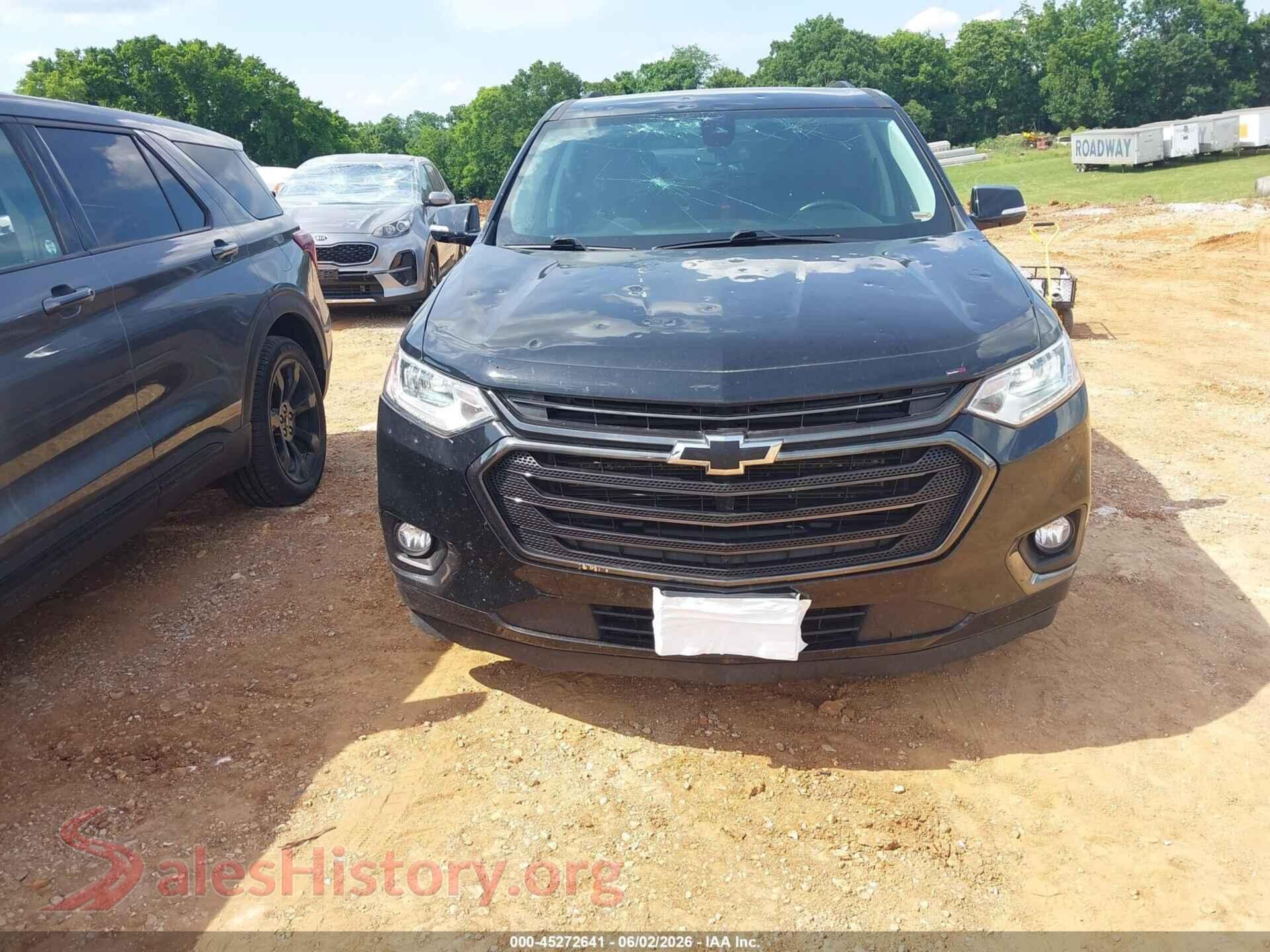 2019 CHEVROLET TRAVERSE VIN 1GNEVKKW1KJ125288, damage close-up