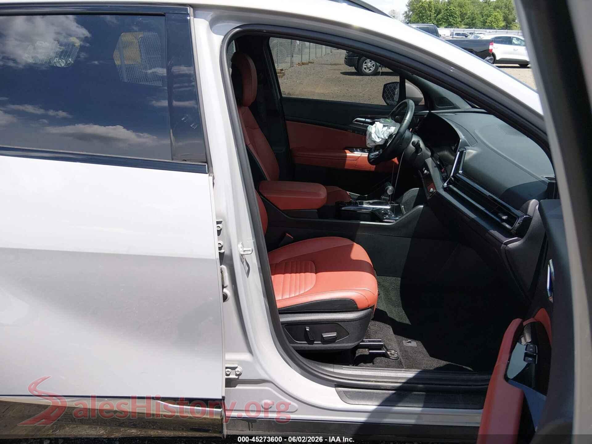 2025 KIA SPORTAGE VIN 5XYK53DF4SG239817, rear view