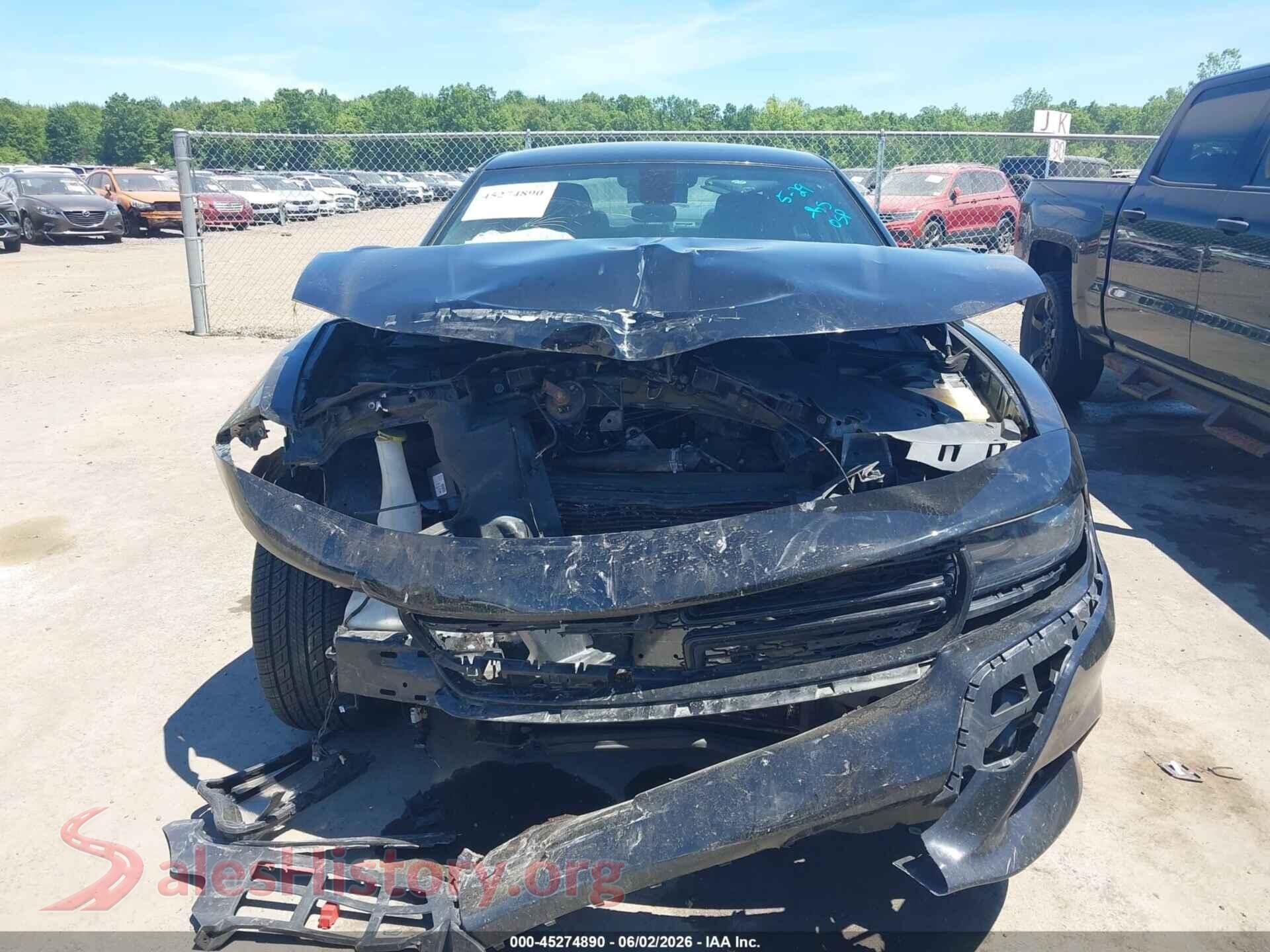 2019 DODGE CHARGER VIN 2C3CDXBG9KH500617, damage close-up