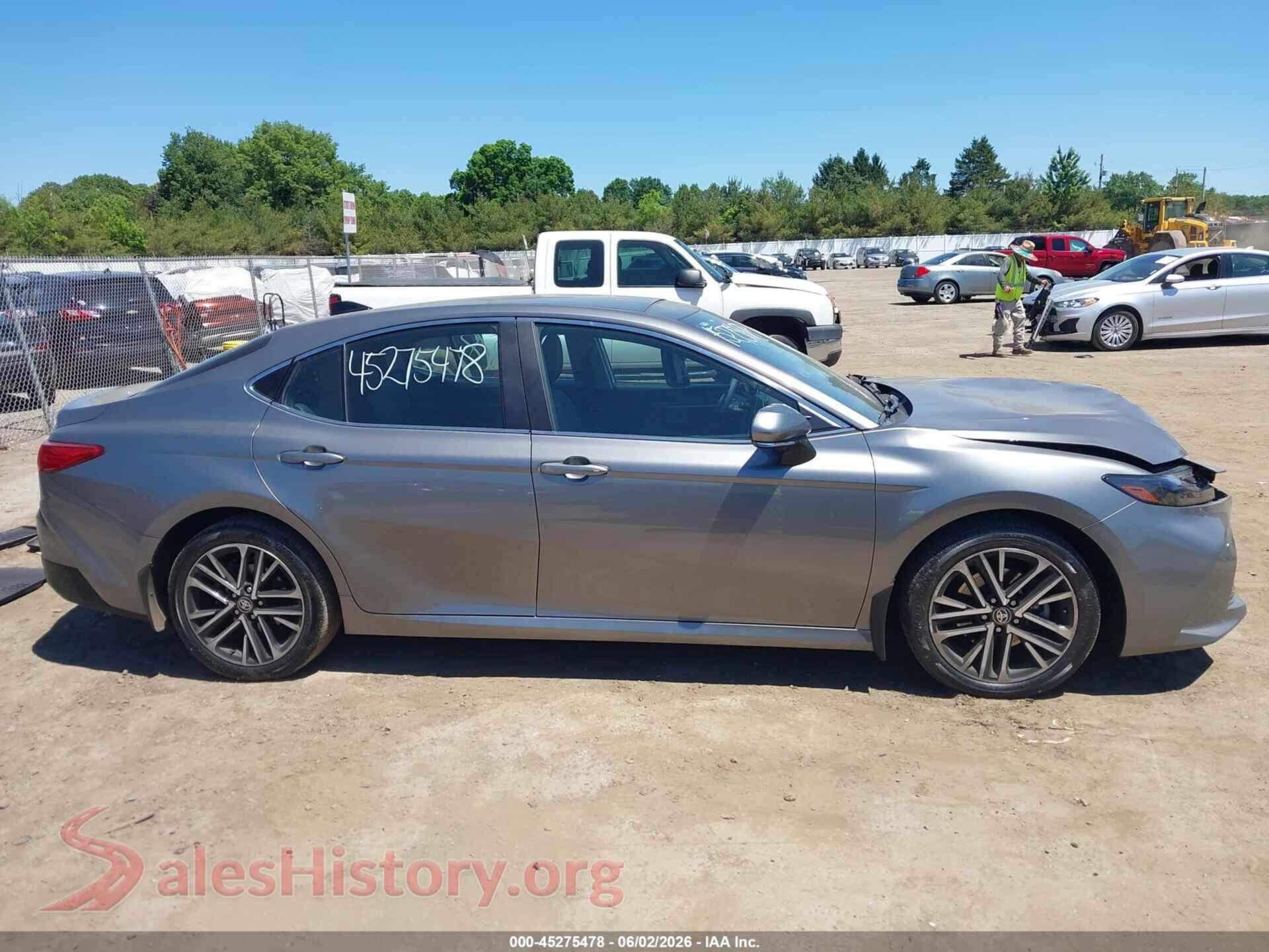 2026 TOYOTA CAMRY VIN 4T1DBADK8TU550374, auction photo 13