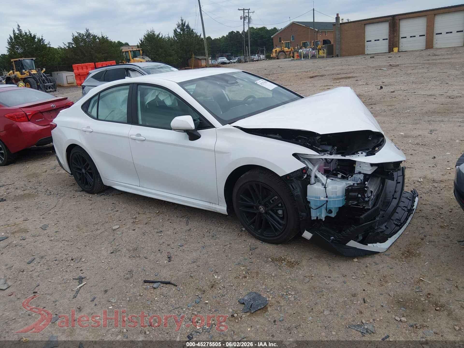 4T1DAACKXTU724868 2026 TOYOTA CAMRY