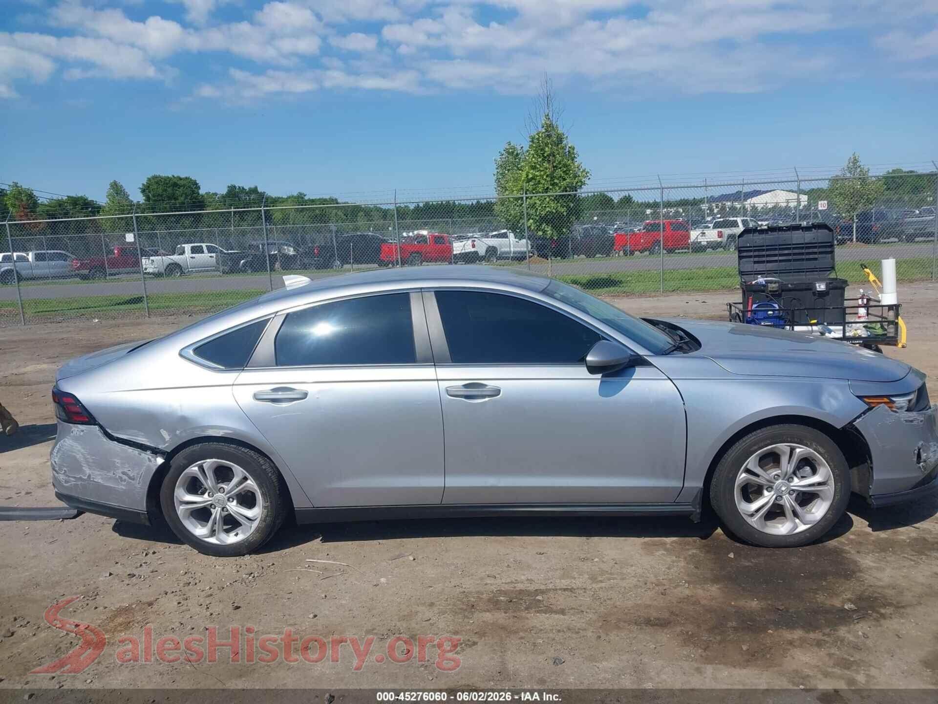 2025 HONDA ACCORD VIN 1HGCY1F26SA047617, damage close-up
