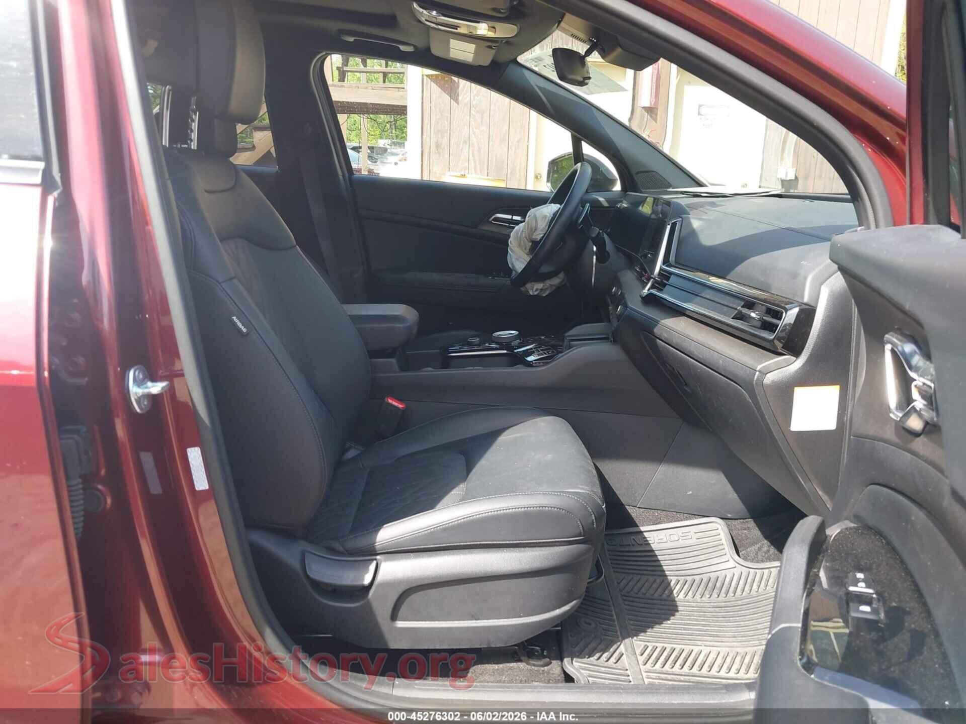 2025 KIA SPORTAGE PLUG-IN HYBRID VIN KNDPYDDH6S7205752, rear view