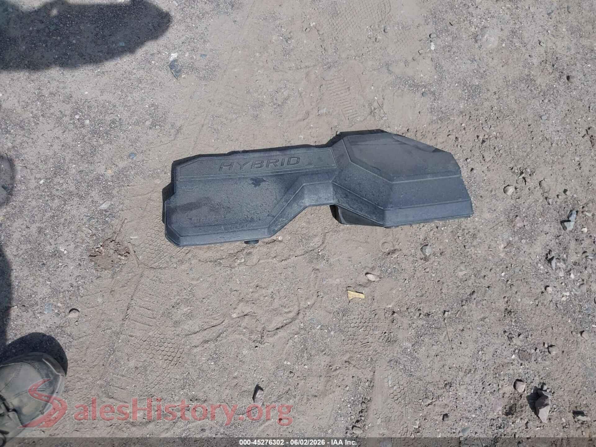2025 KIA SPORTAGE PLUG-IN HYBRID VIN KNDPYDDH6S7205752, damage close-up