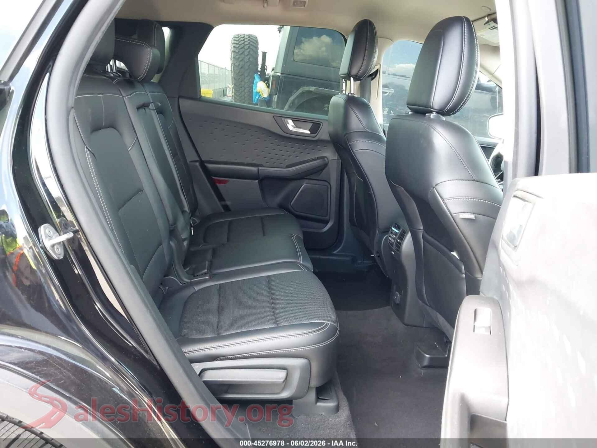 2020 FORD ESCAPE VIN 1FMCU0H64LUB07846, front passenger side