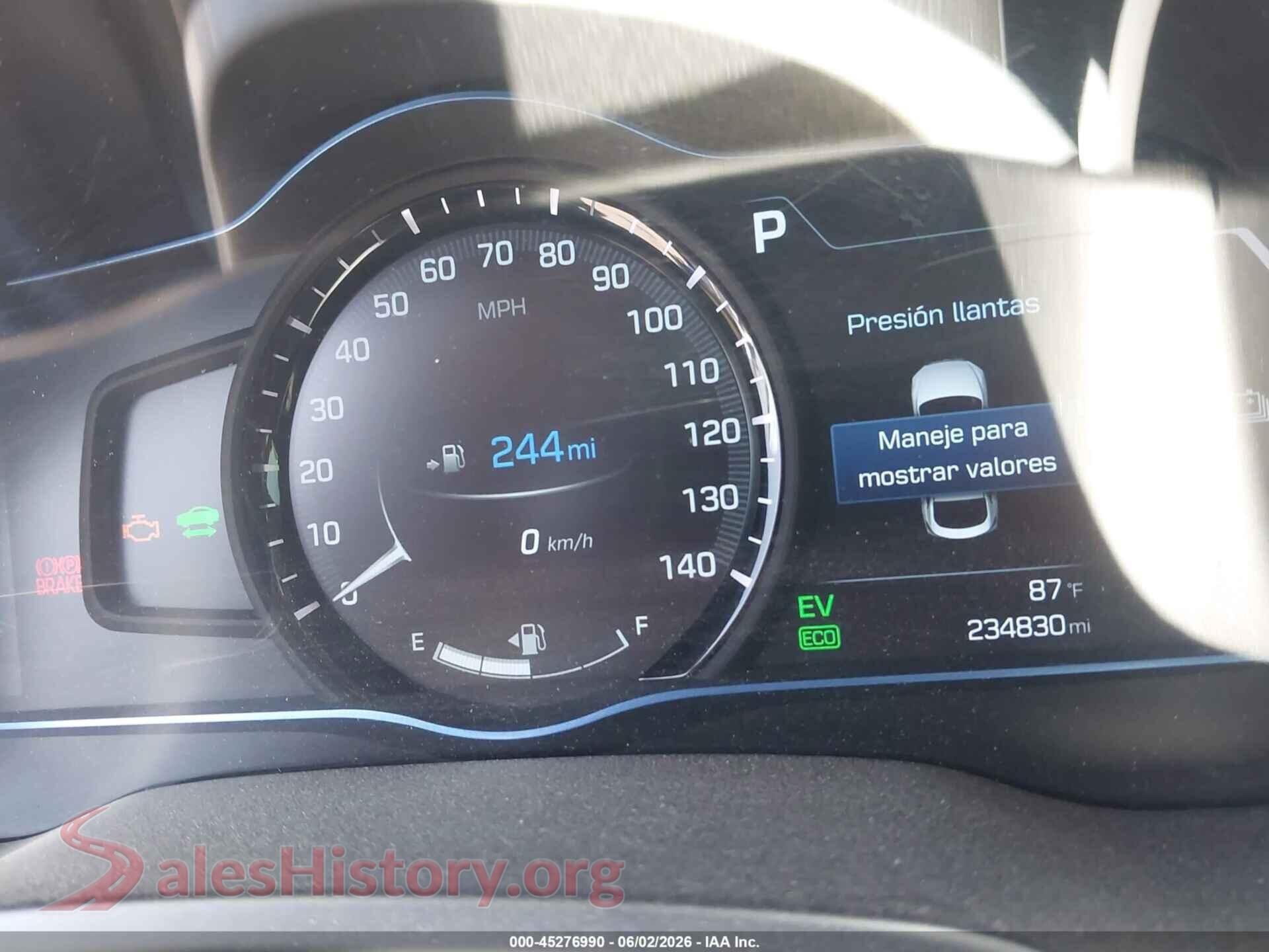 2017 HYUNDAI IONIQ HYBRID VIN KMHC75LCXHU036726, passenger side view