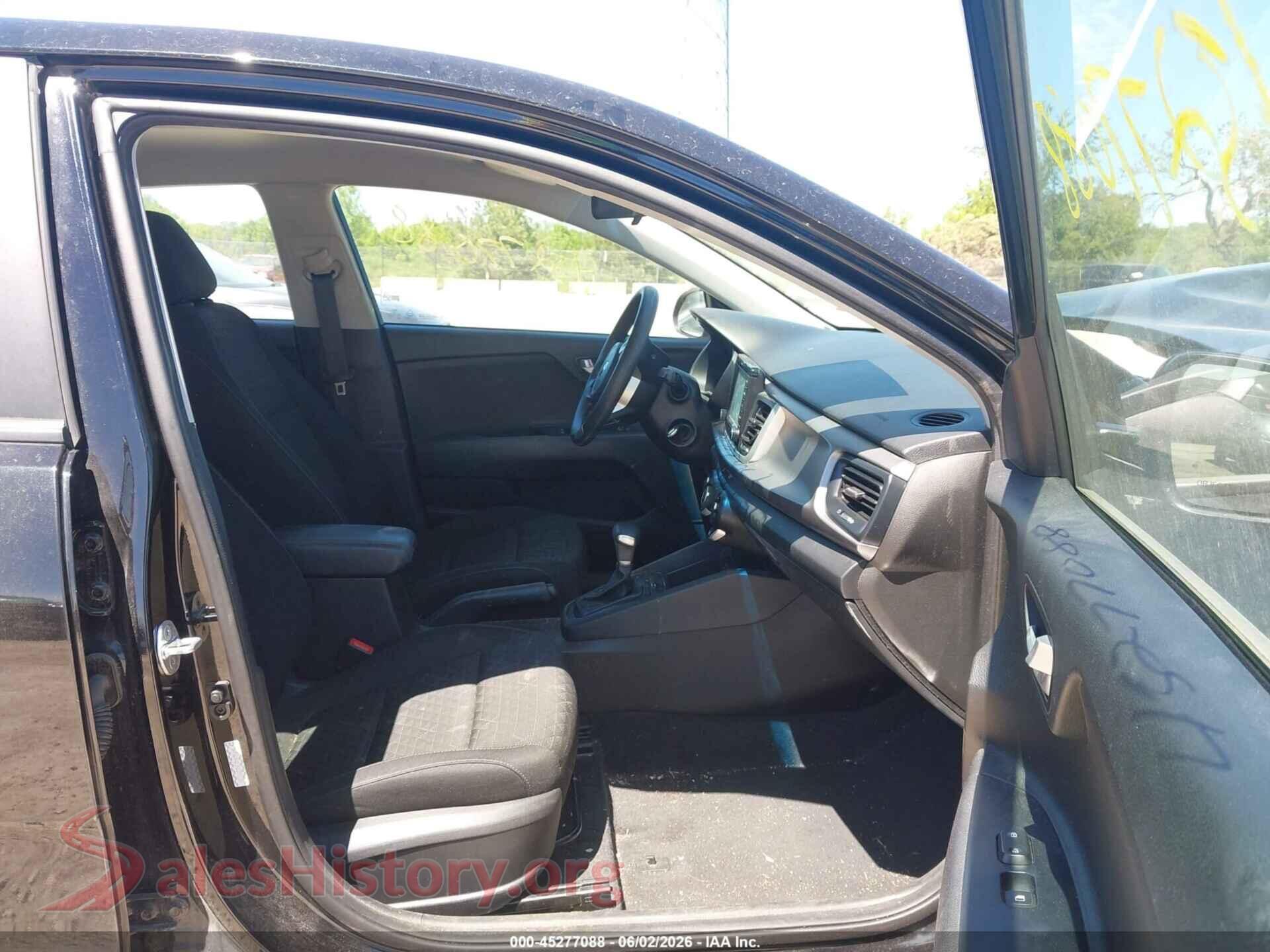 2019 KIA RIO VIN 3KPA24AB1KE205150, rear view