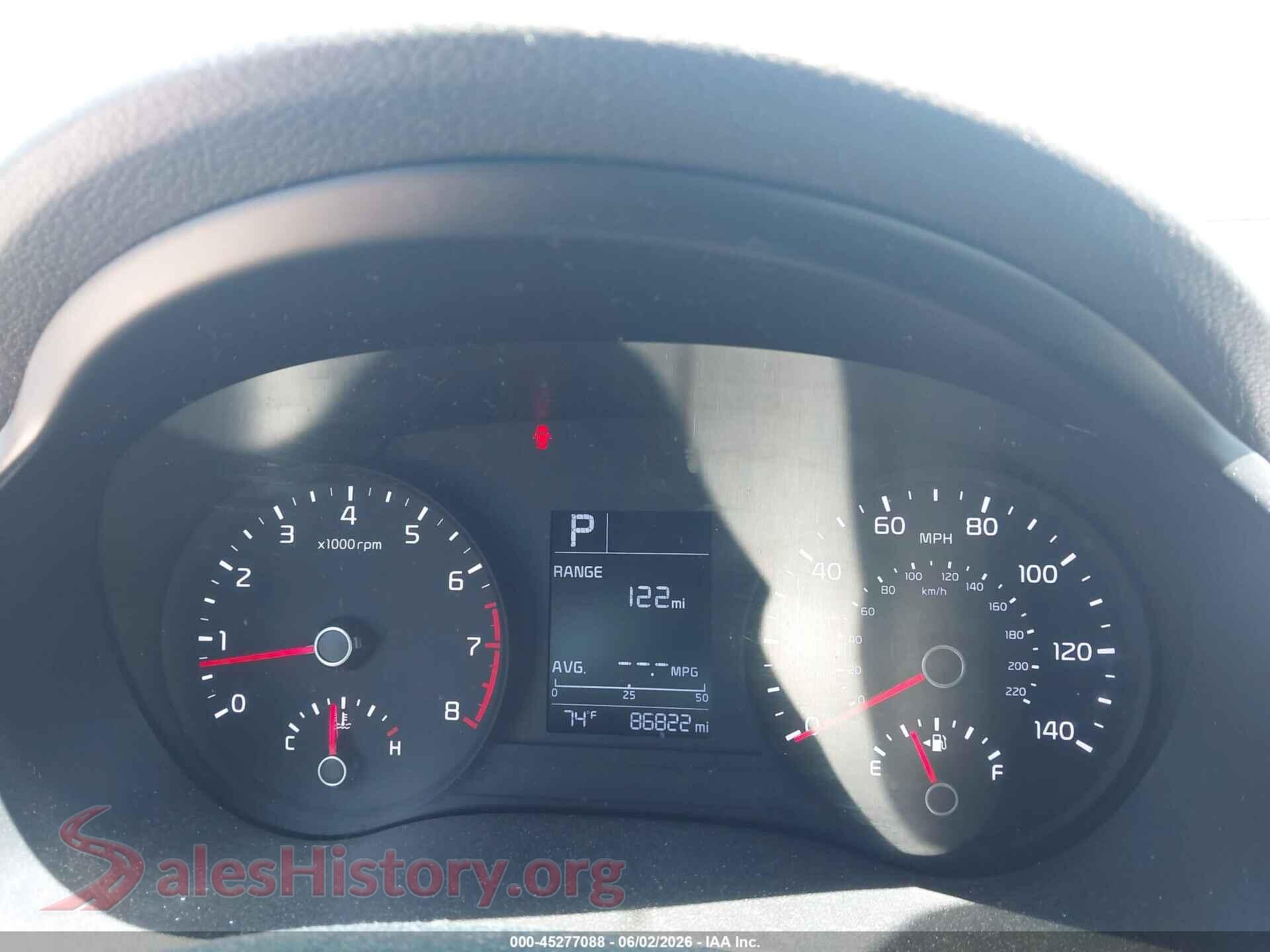 2019 KIA RIO VIN 3KPA24AB1KE205150, passenger side view
