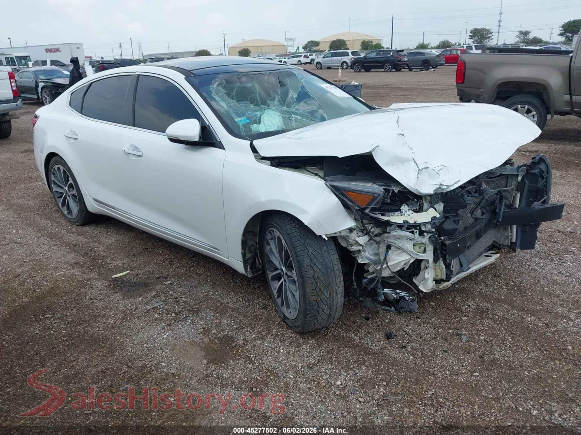 KNALC4J14H5060622 2017 KIA CADENZA