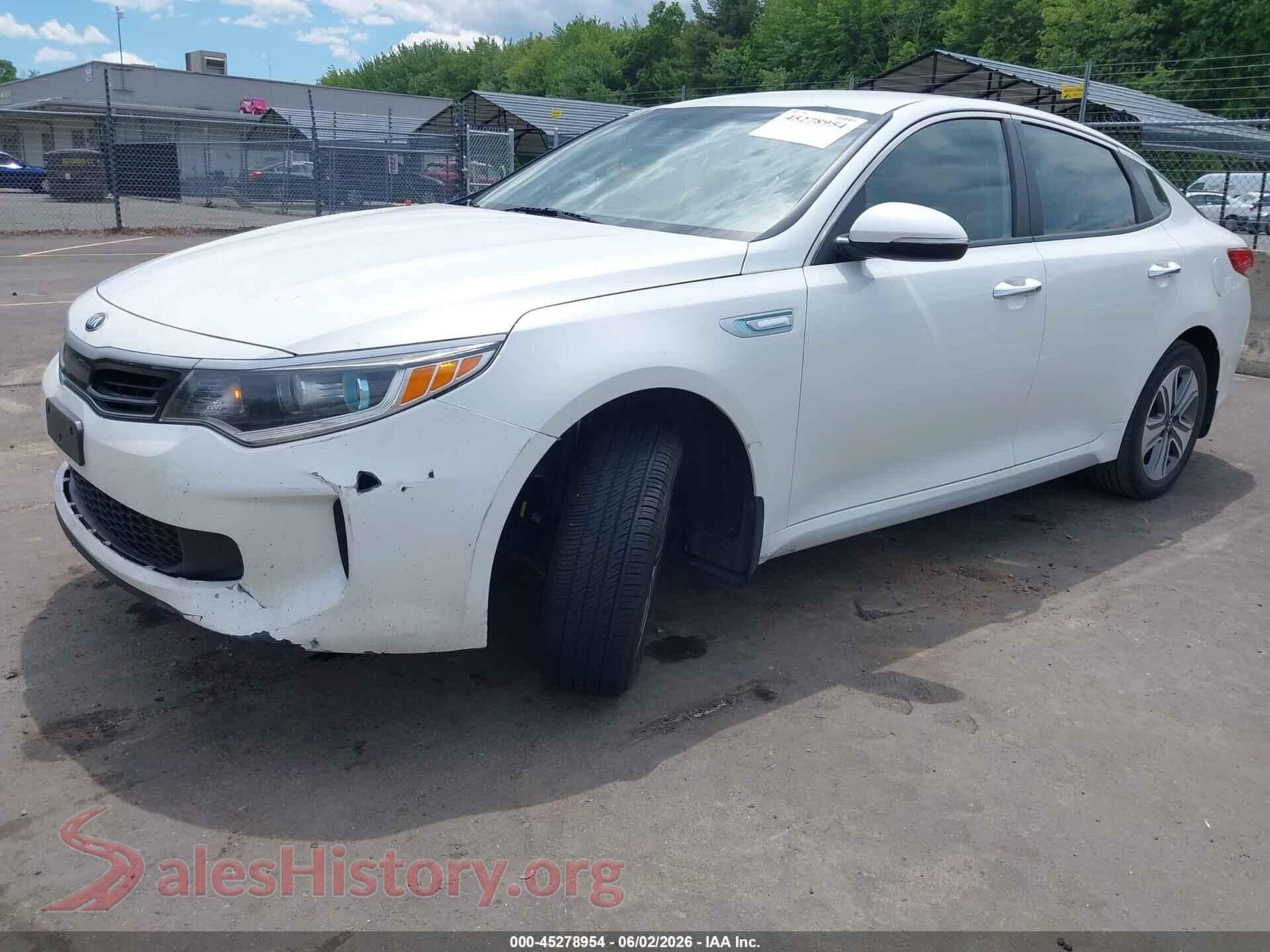 2017 KIA OPTIMA HYBRID VIN KNAGU4LCXH5004617, front view