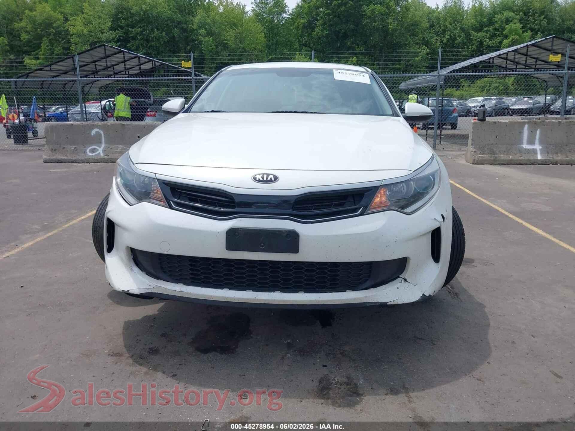 2017 KIA OPTIMA HYBRID VIN KNAGU4LCXH5004617, damage close-up