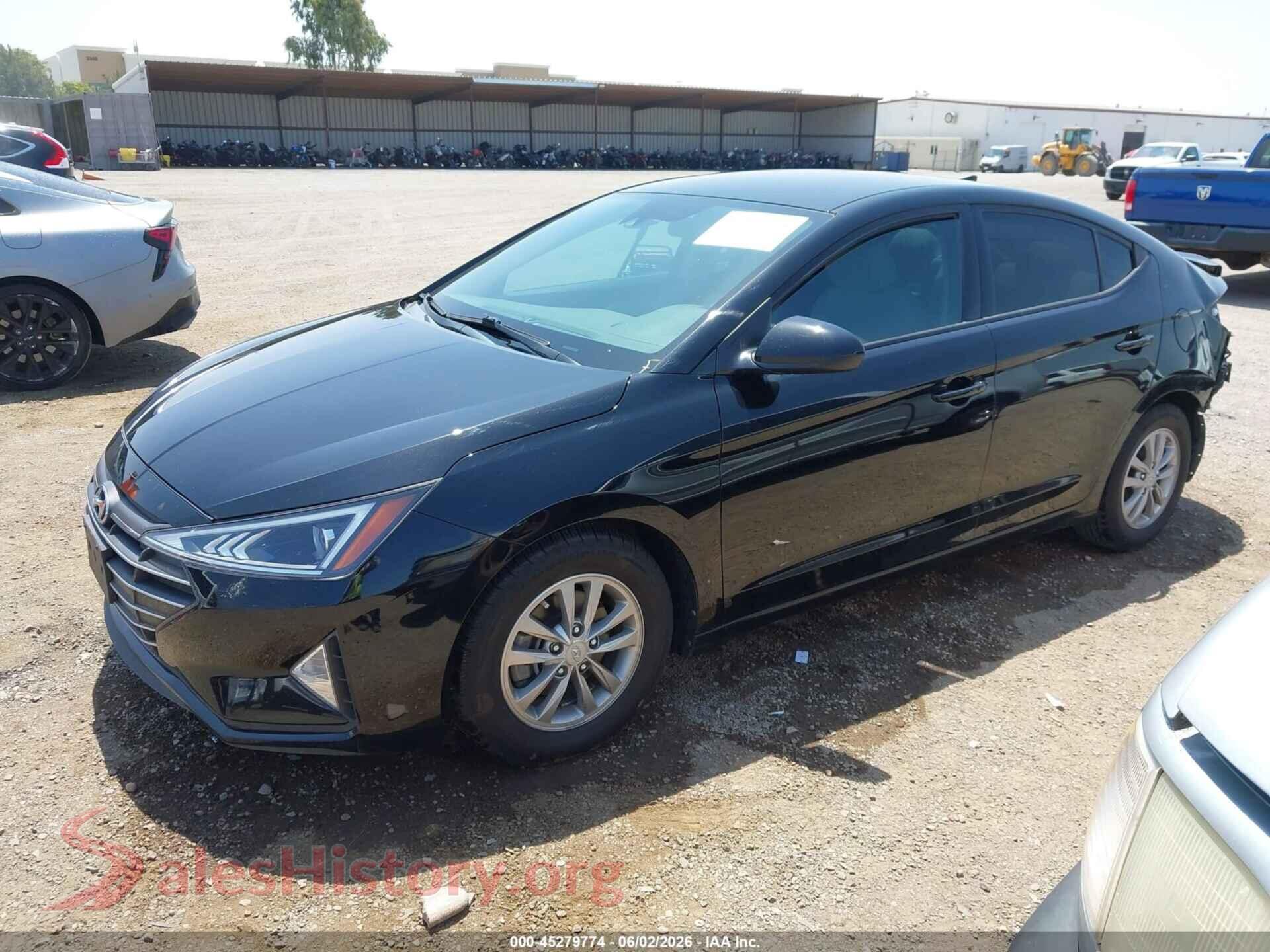 2020 HYUNDAI ELANTRA VIN 5NPD94LA1LH599470, front view