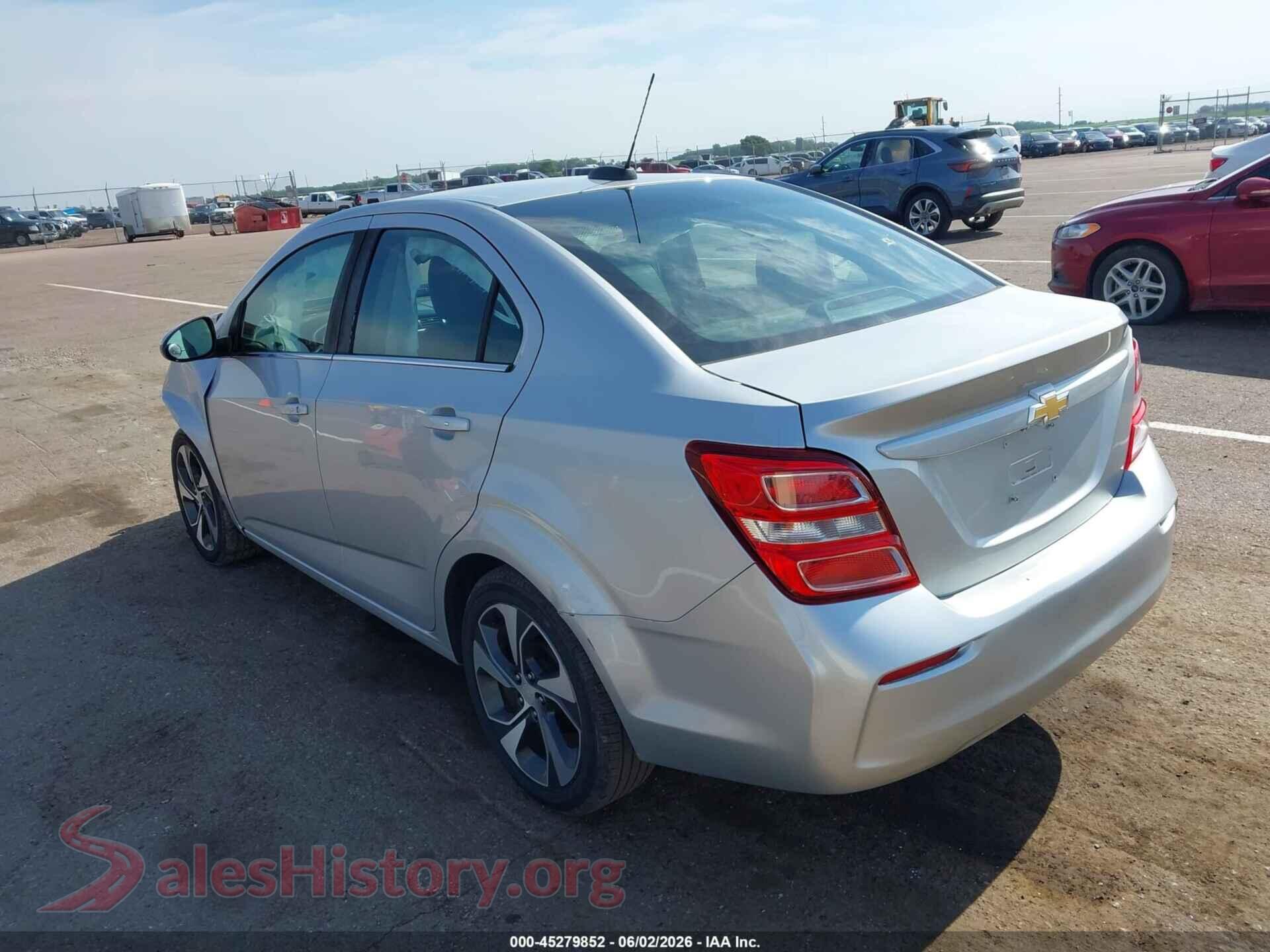 2018 CHEVROLET SONIC VIN 1G1JF5SB8J4132151, driver side view