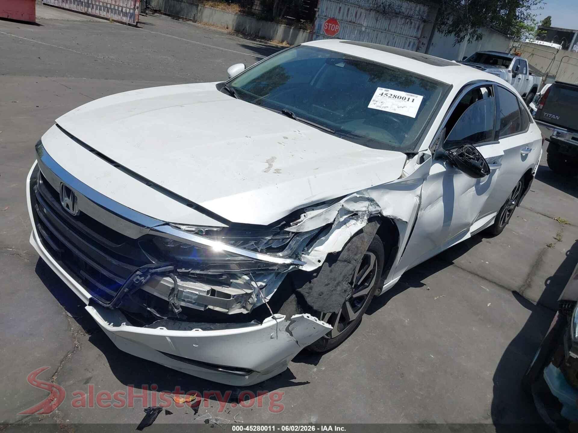 2018 HONDA ACCORD VIN 1HGCV1F9XJA053912, front view