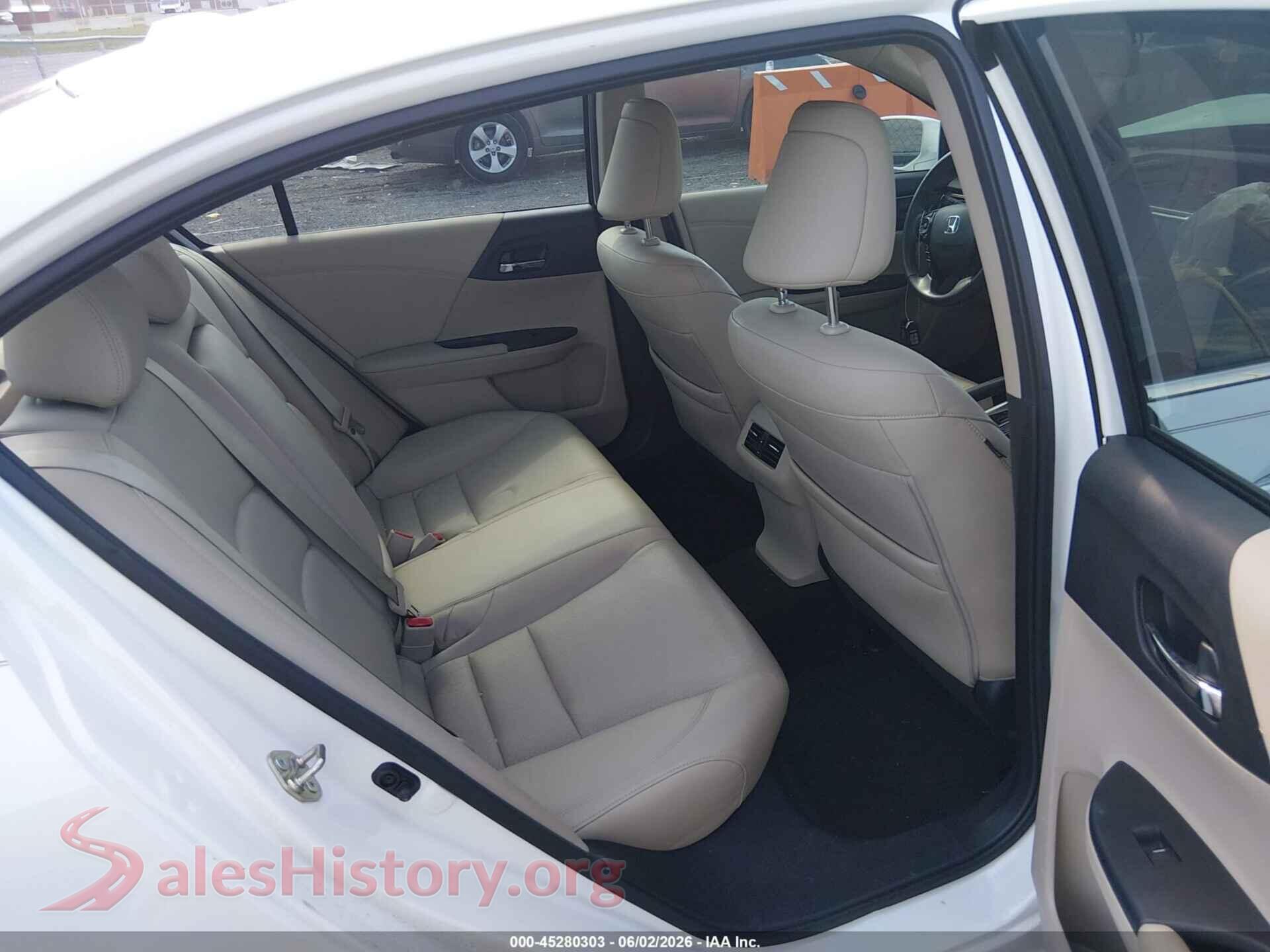 2017 HONDA ACCORD VIN 1HGCR3F85HA013108, front passenger side