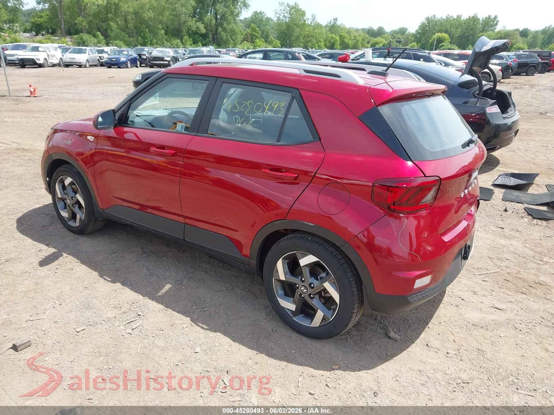 2025 HYUNDAI VENUE VIN KMHRC8A36SU409214, driver side view