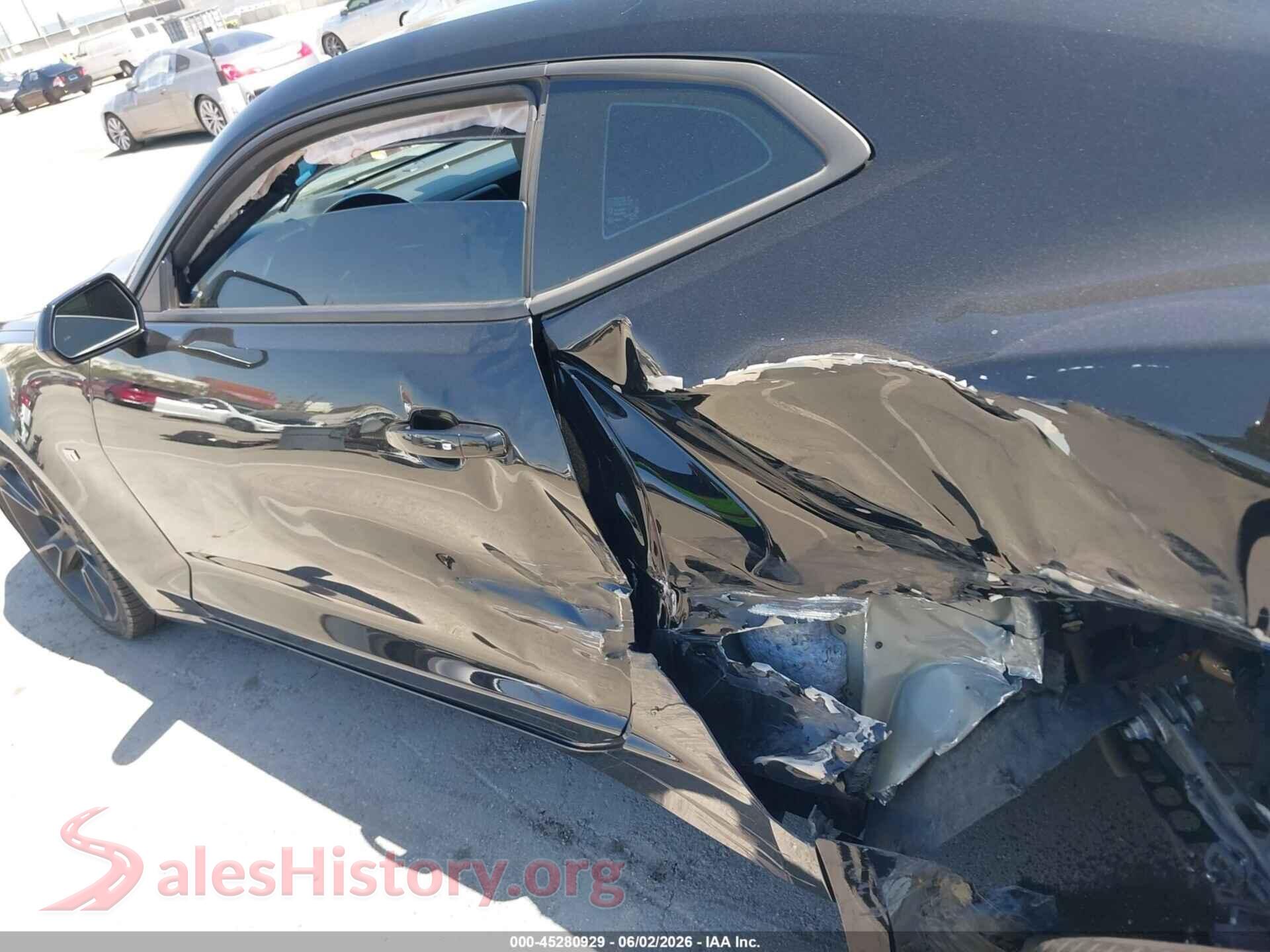 2021 CHEVROLET CAMARO VIN 1G1FD1RSXM0101537, damage close-up