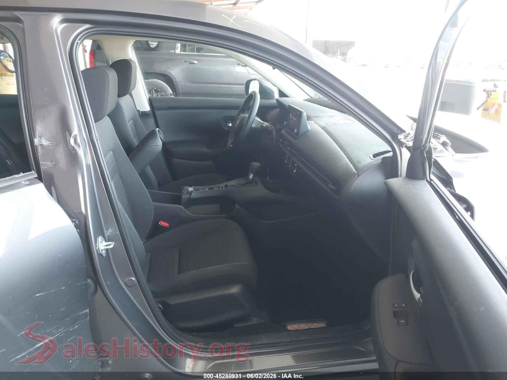 2025 HONDA HR-V VIN 3CZRZ2H32SM752400, rear view