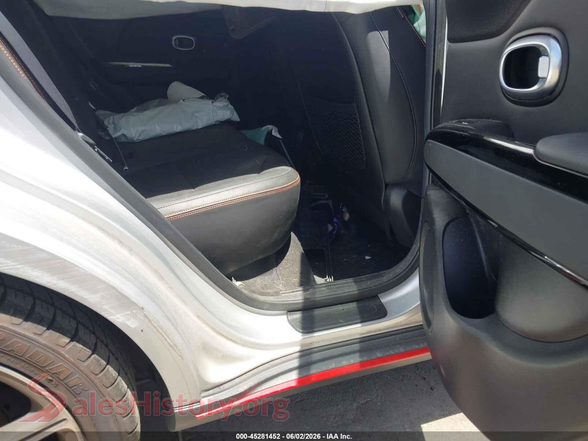 2018 KIA SOUL VIN KNDJX3AA9J7537709, front passenger side