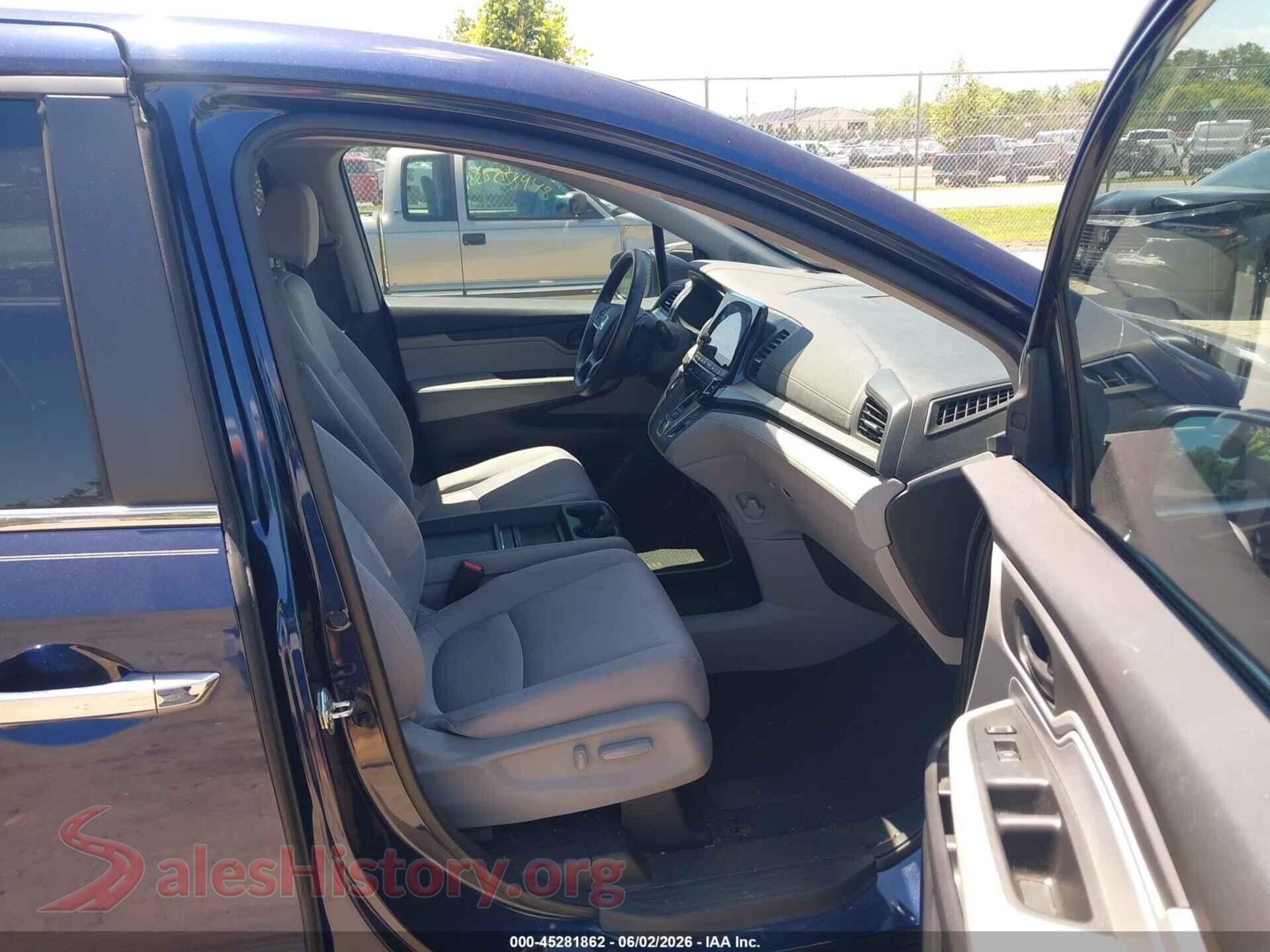 2018 HONDA ODYSSEY VIN 5FNRL6H56JB070509, rear view