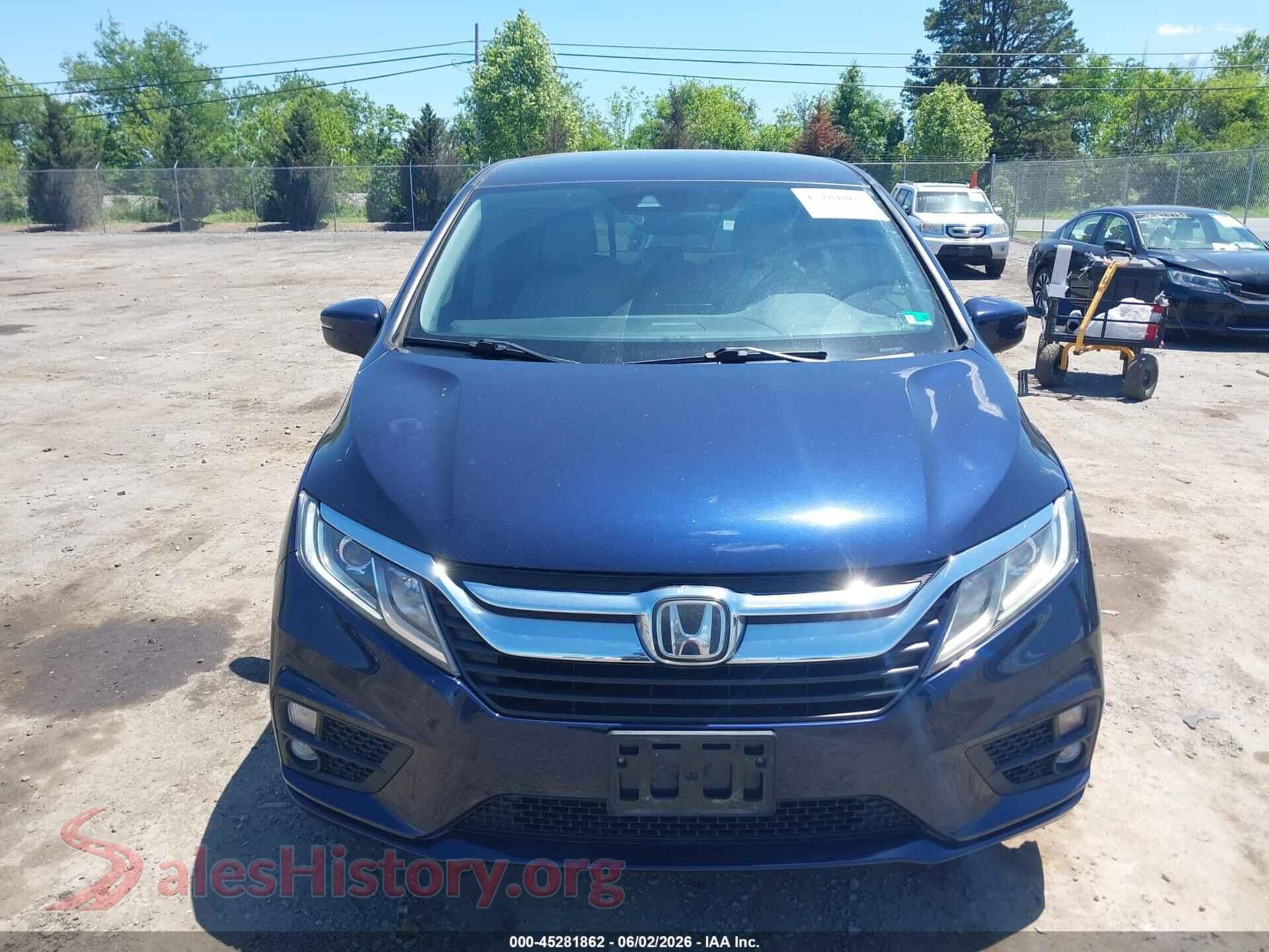2018 HONDA ODYSSEY VIN 5FNRL6H56JB070509, damage close-up